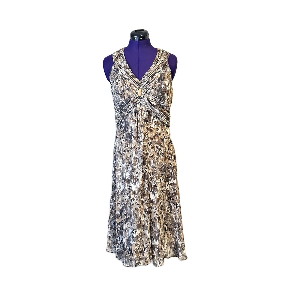 Jessica Howard Brown Gray Patterned Rhinestone Short Sleeve Dress